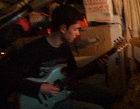 PIerre, guitariste